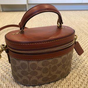 Like new coach trail bag canvas